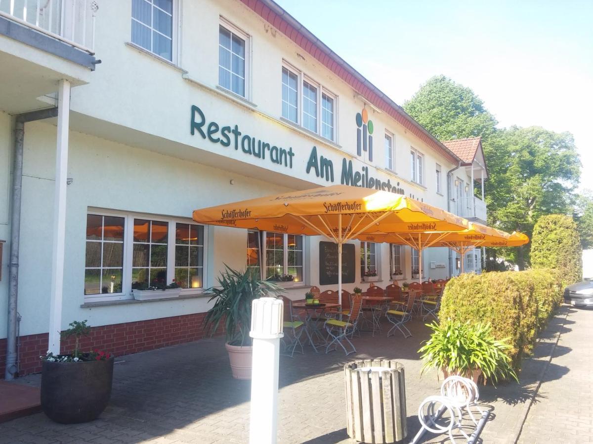 Hotel Am Meilenstein Dunkelforth Exterior photo