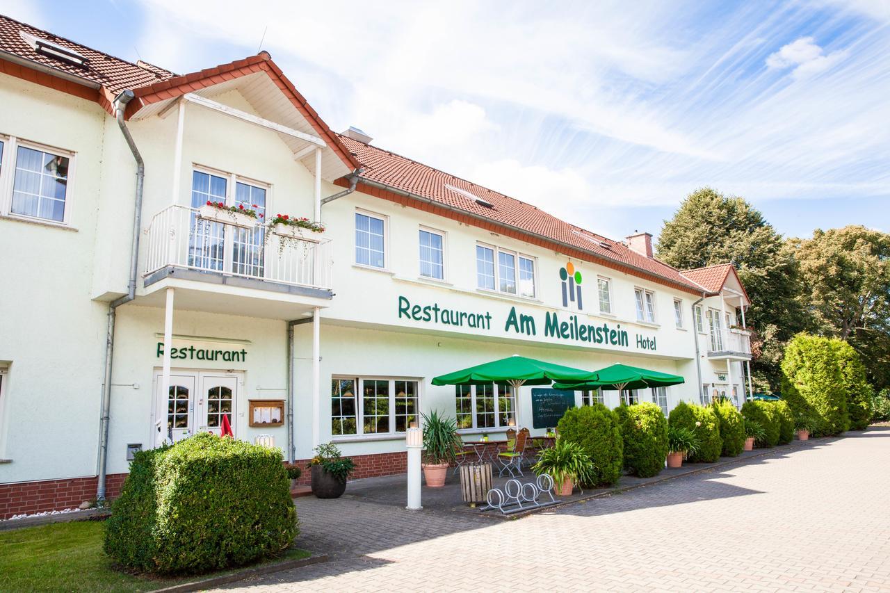 Hotel Am Meilenstein Dunkelforth Exterior photo