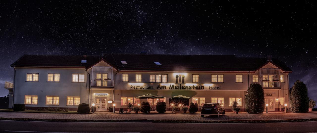 Hotel Am Meilenstein Dunkelforth Exterior photo